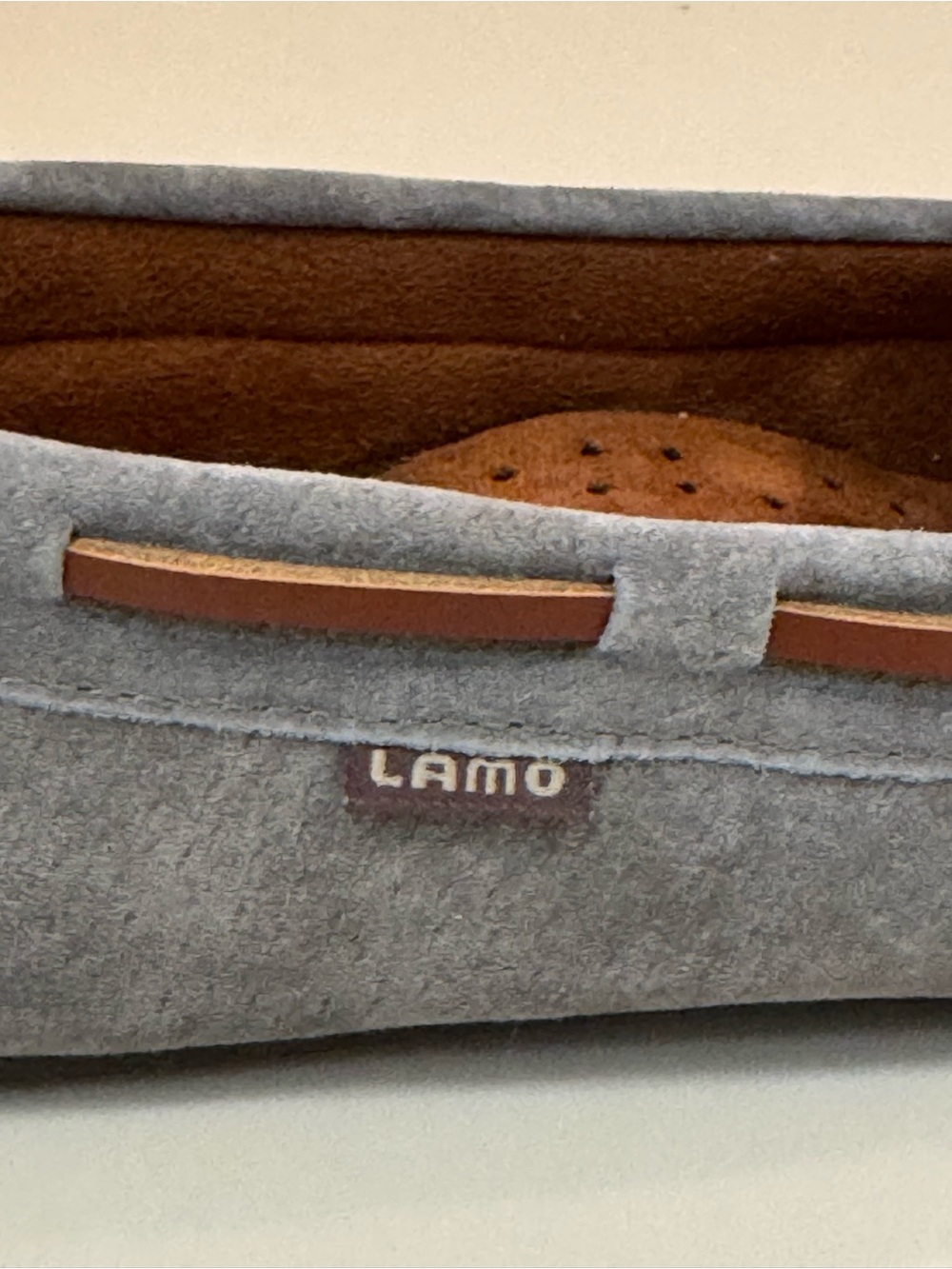Lamo Sabrina Moc Soft Grey Suede Classic Moccasin Slipper Shoe New In Box - Picture 12 of 16